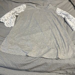 Light gray crochet sleeve shirt